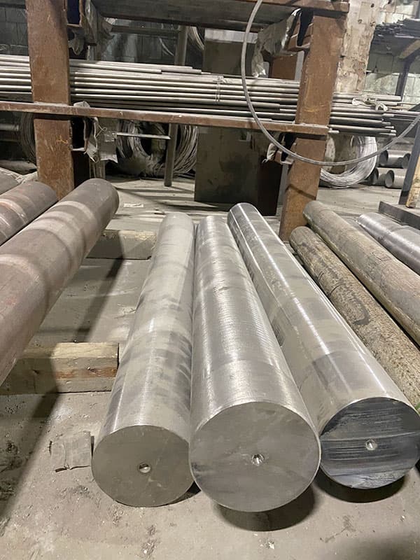 Продаем титановый круг со склада в Мурманске